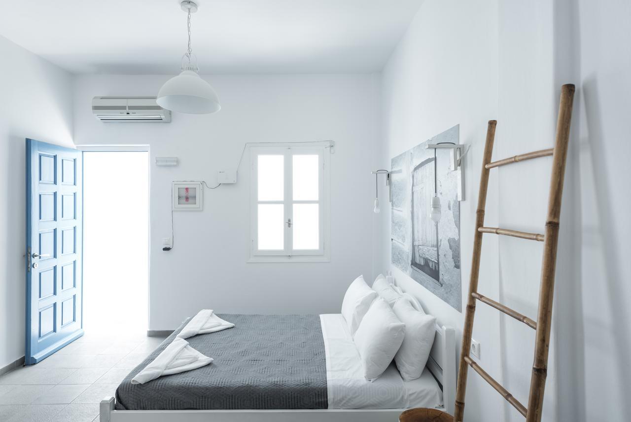 White And Grey Chora Apartment Mykonos Town Exterior photo